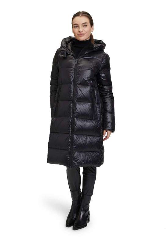 Стеганая куртка с капюшоном Daunen-Steppjacke mit Kapuze