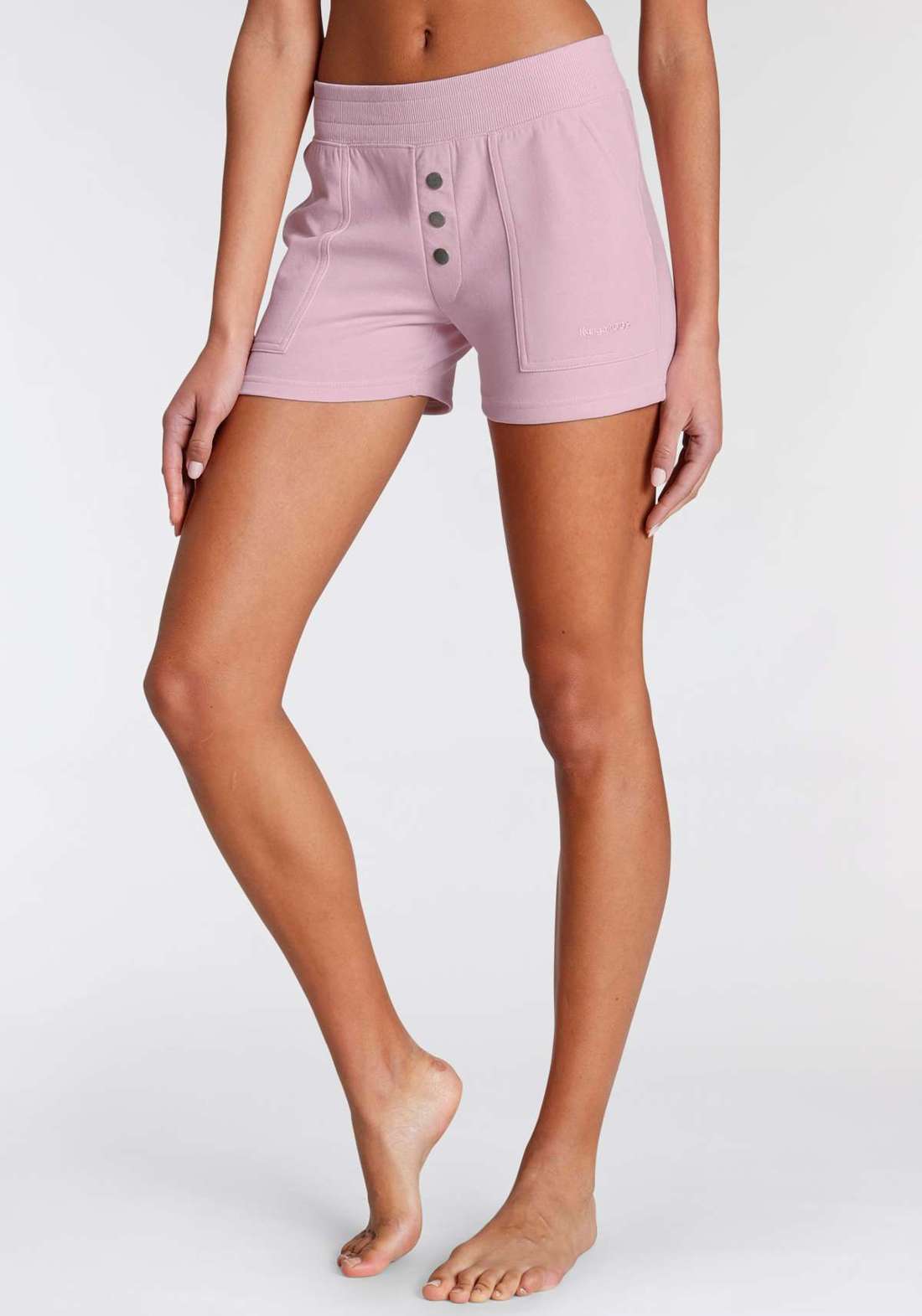 Шорты с боковыми карманами