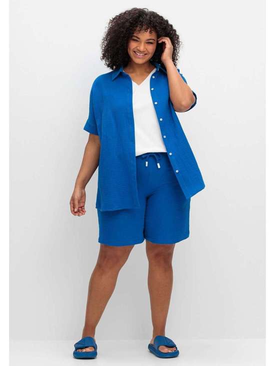 Шорты-бермуды с поясом без застежки. Große Größen