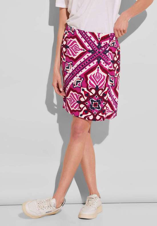 Мини-юбка с графическим принтом по всей поверхности