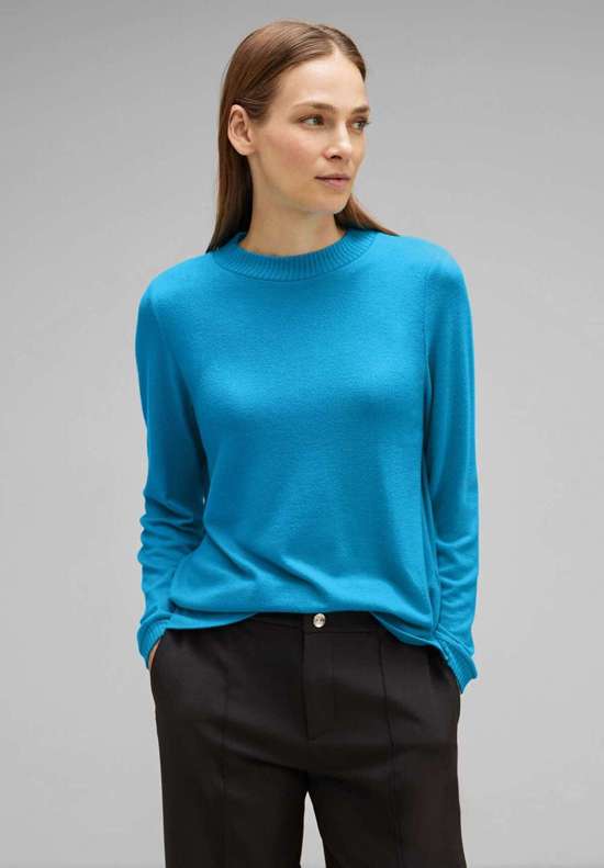 Однотонная рубашка с длинными рукавами