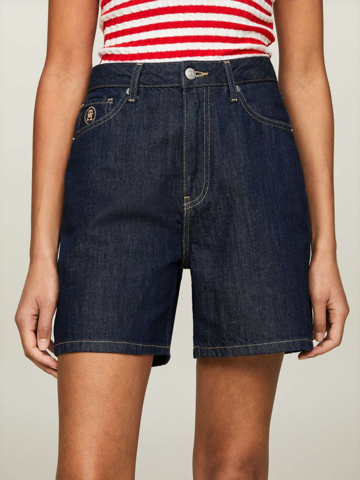Шорты с контрастной строчкой SMD DNM STRAIGHT SHORT HW LINA