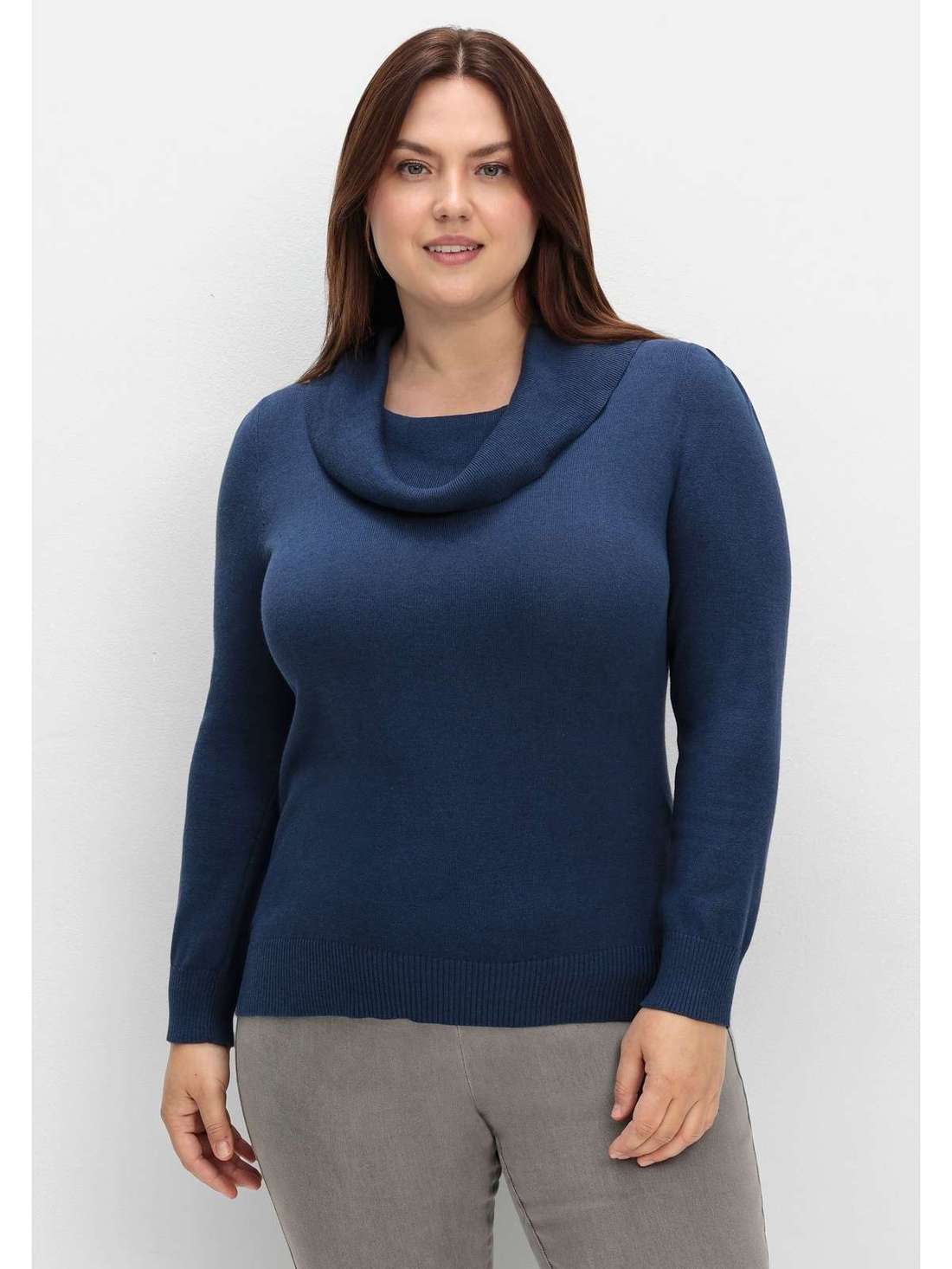 Вязаный свитер с широкой водолазкой-водопадом Große Größen