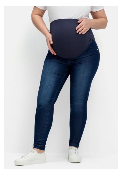 Джинсы для беременных с декоративными передними карманами.