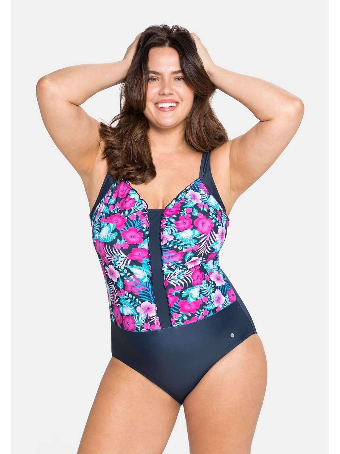 Купальник со вставкой из сетки Power Mesh спереди для моделирующего эффекта. Große Größen