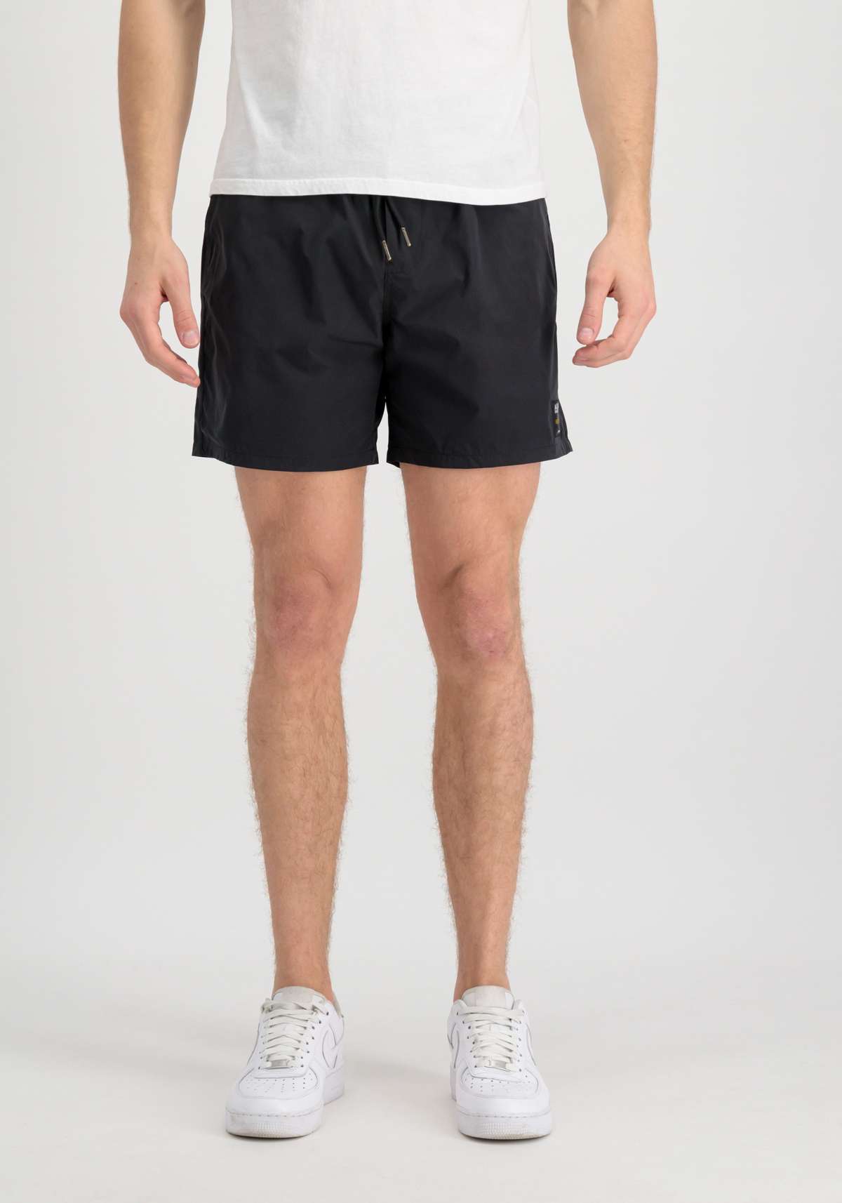 Спортивные шорты Men - Shorts Nylon Jogger Short