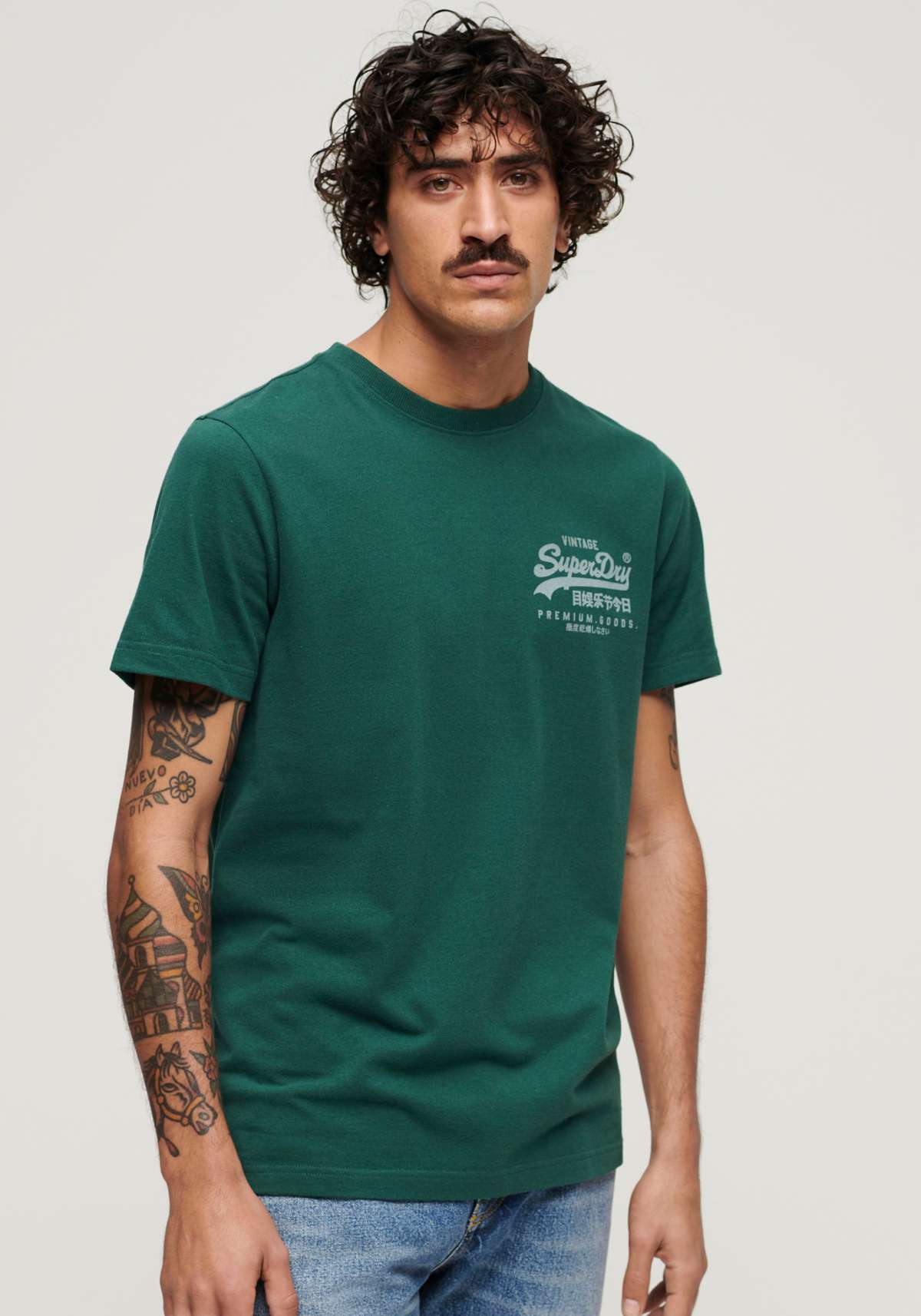 футболка CLASSIC VL HERITAGE CHEST TEE
