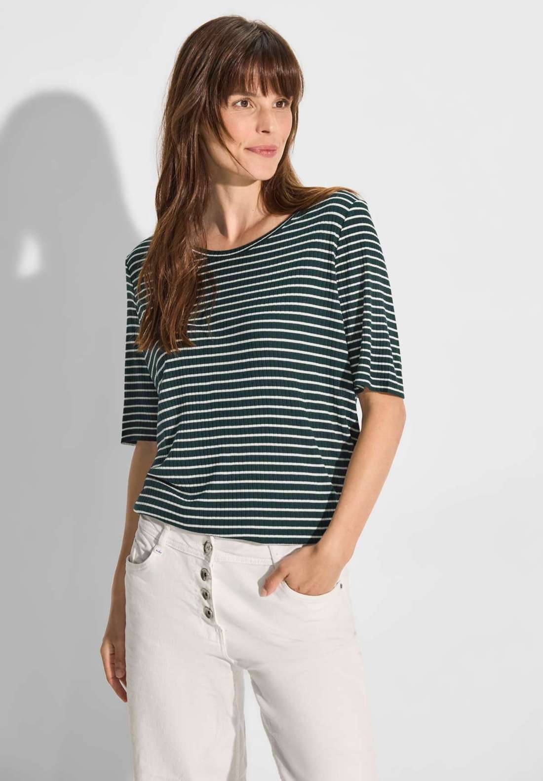 Двухцветная рубашка с круглым вырезом