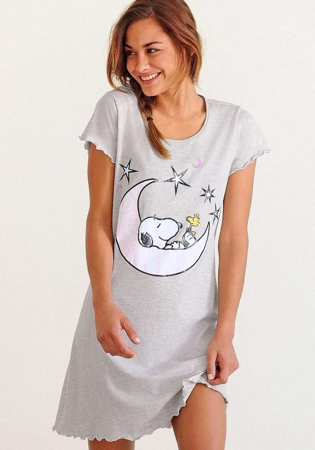 Ночная рубашка с принтом Snoopy и оборками по краю
