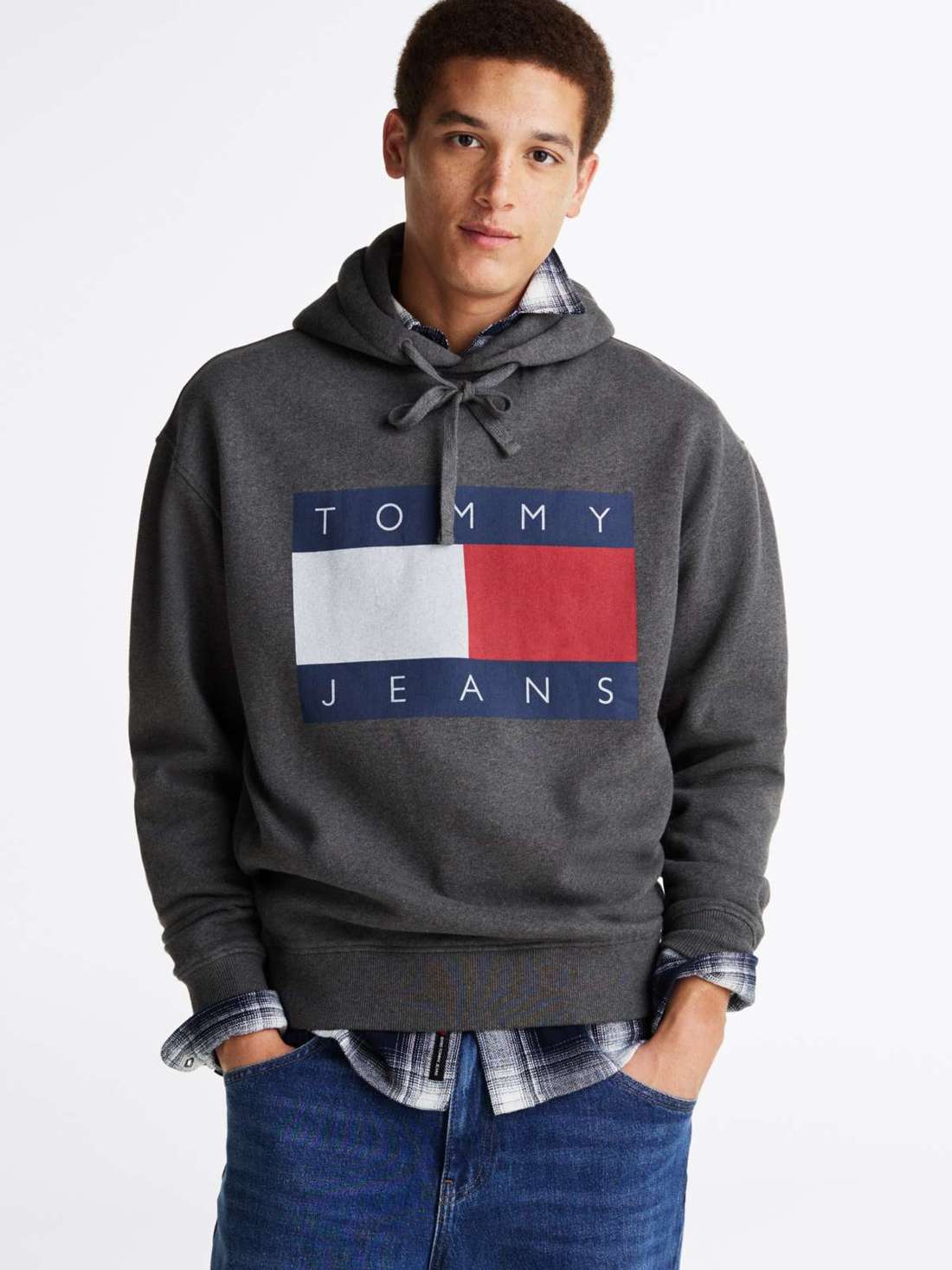 Толстовка с принтом логотипа бренда на уровне груди. TJM RLX MELANGE FLAG HOODIE