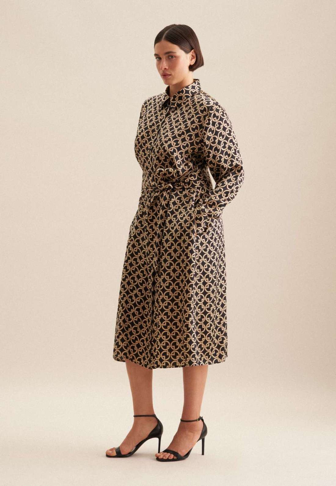 Летнее платье Schwarze Rose