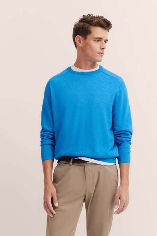 Вязаный свитер