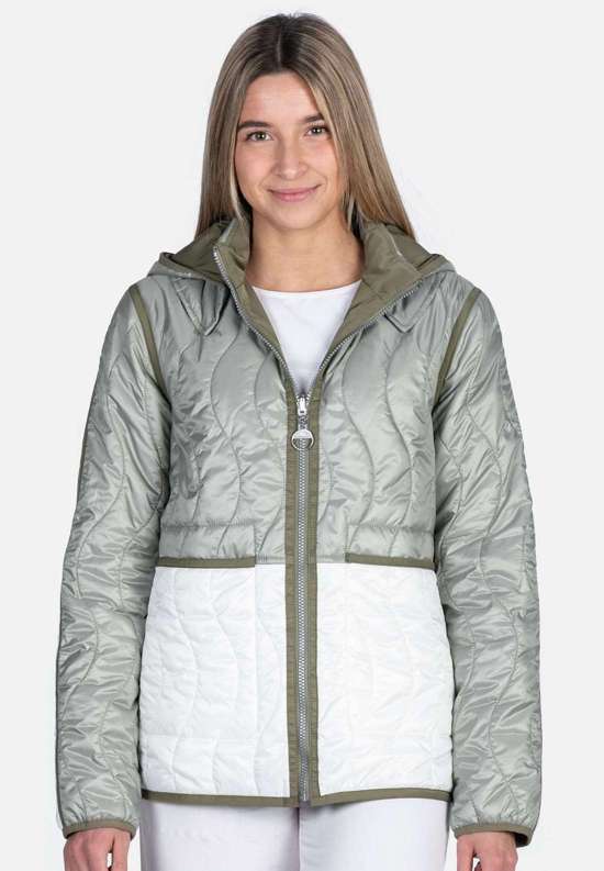 Стеганая куртка со съемным функциональным капюшоном. Banksia