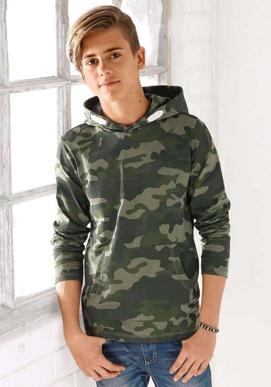 Рубашка с длинными рукавами камуфляжного цвета с карманом-кенгуру