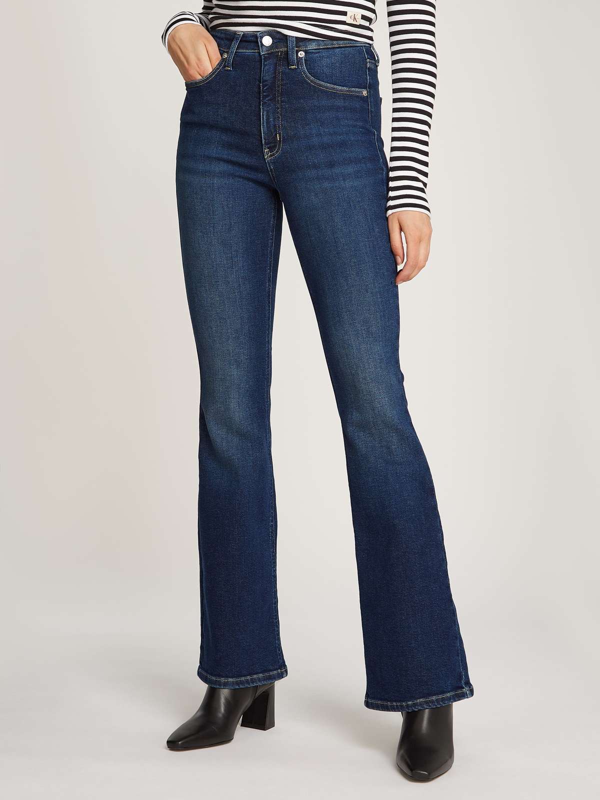 Джинсы Bootcut с пятью карманами. SKINNY BOOTCUT
