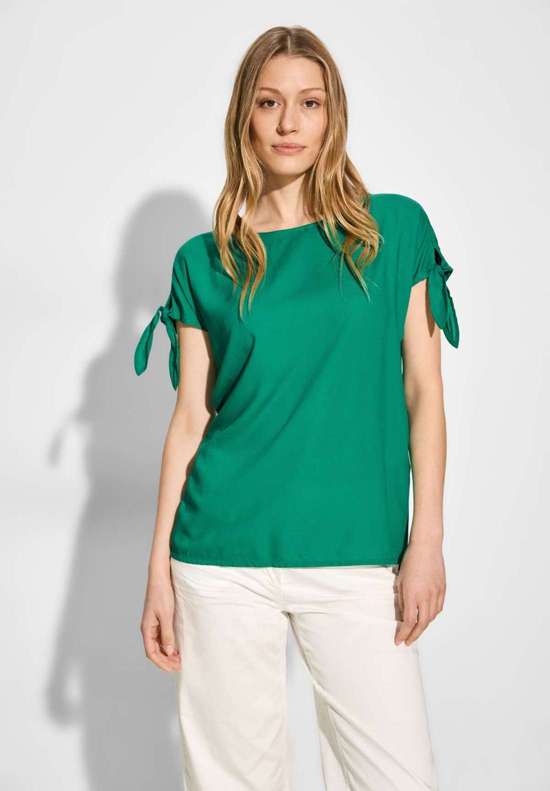 Блузка с короткими рукавами