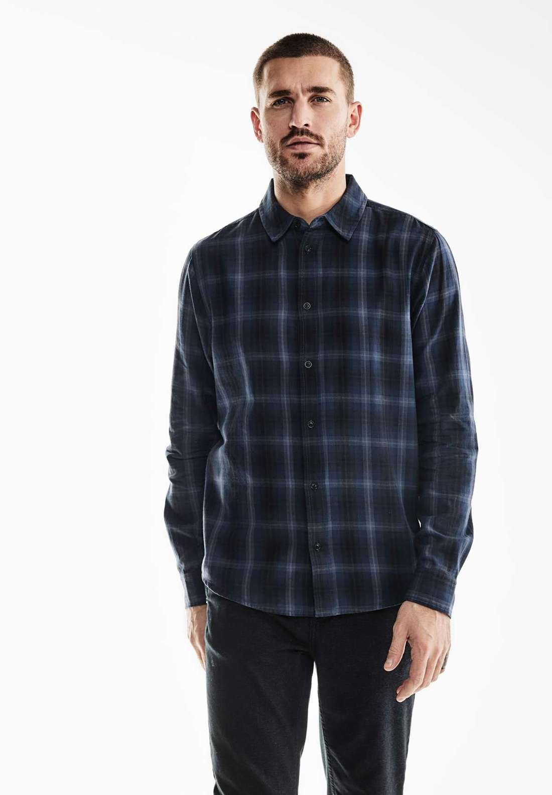 Рубашка в клетку с планкой на пуговицах