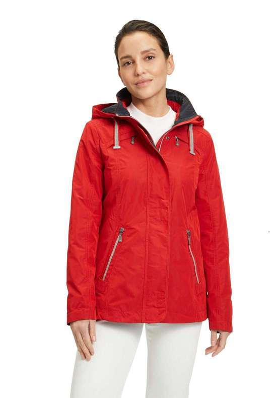 Летняя куртка с капюшоном со съемным капюшоном