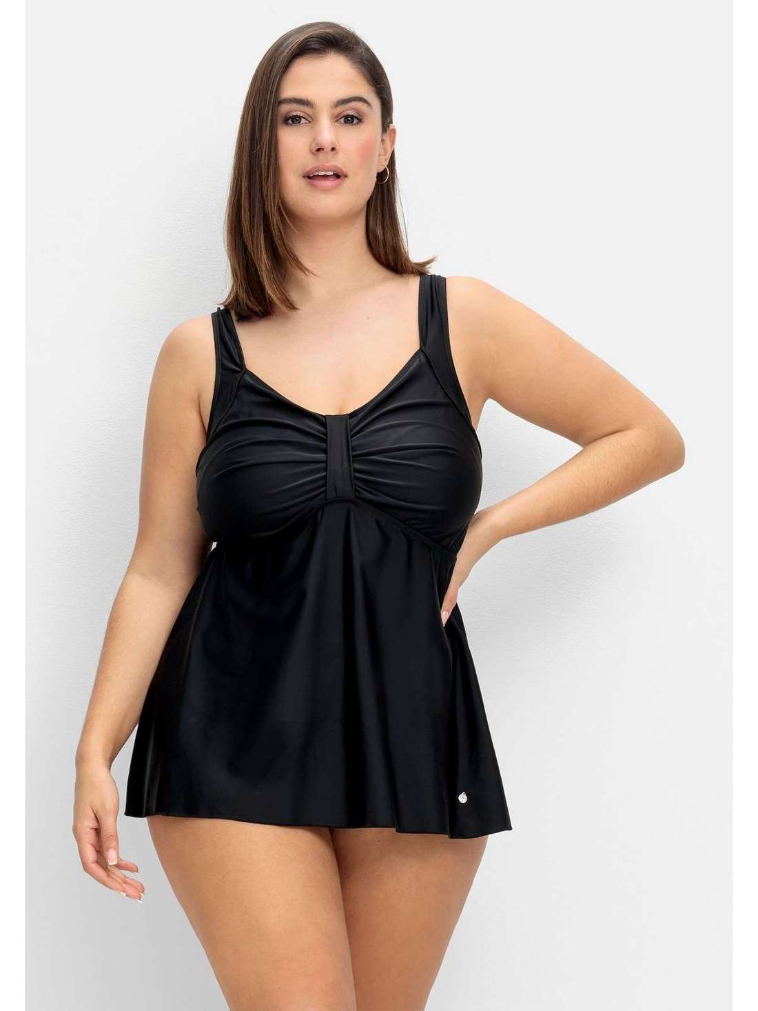 Топ танкини с рюшами в области груди. Große Größen