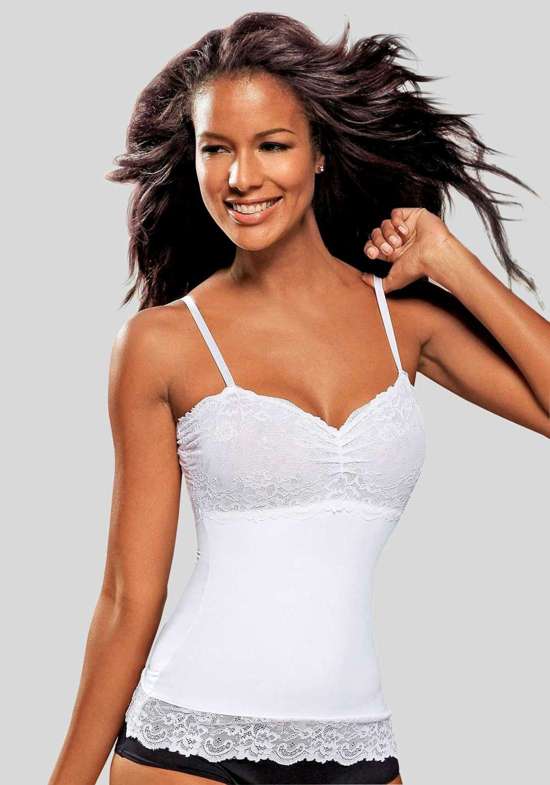 Моделирующий топ с красивым кружевом