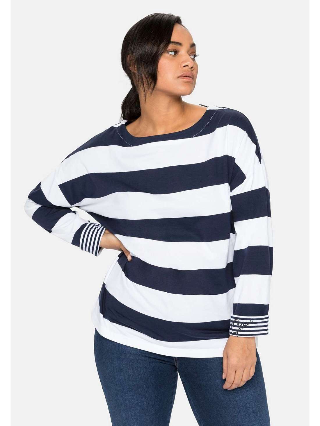 Рубашка с длинными рукавами, полосками и вырезом-лодочкой. Große Größen
