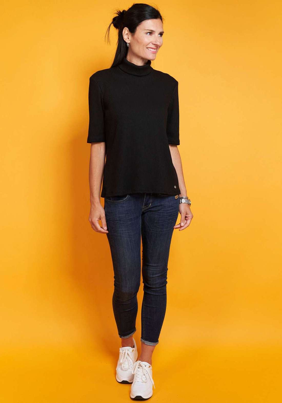 Рубашка-водолазка с ребристой структурой