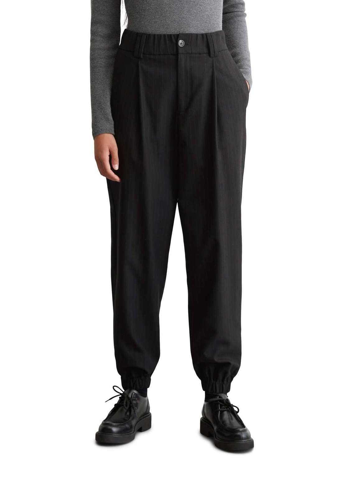 Чинос mit elastischem Saum