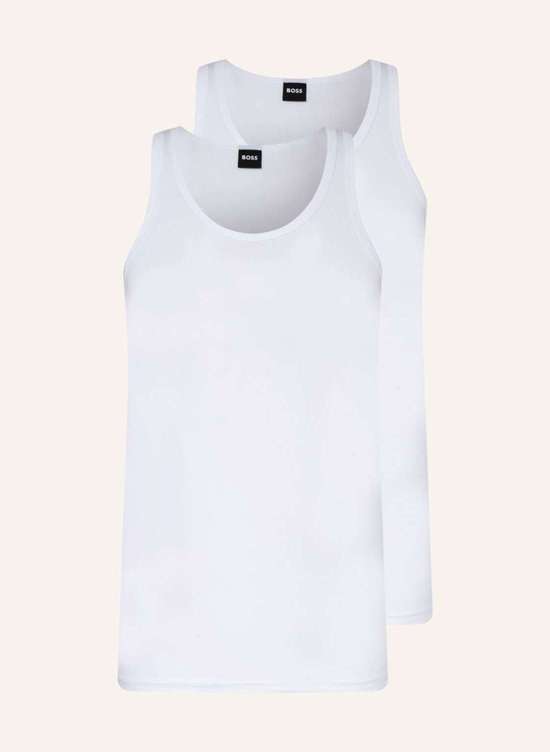 В упаковке 2 майки