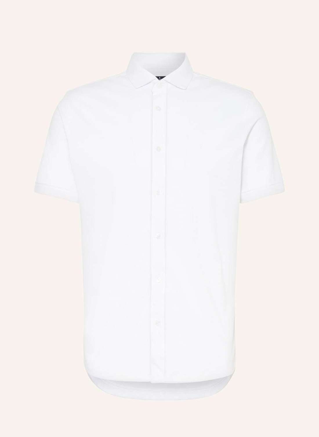 Рубашка современного кроя с короткими рукавами