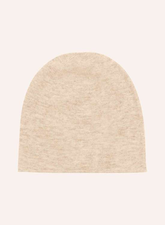 Вязаная шапка