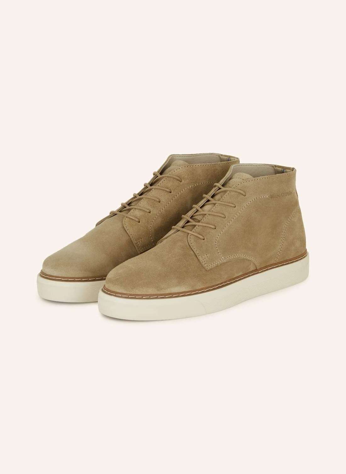 Ботинки на шнуровке