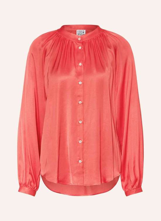 Атласная блузка