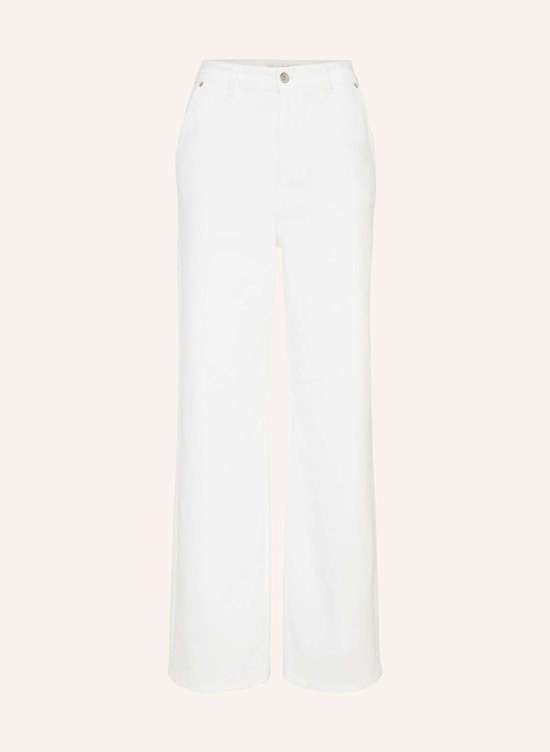 Модель джинсов luma