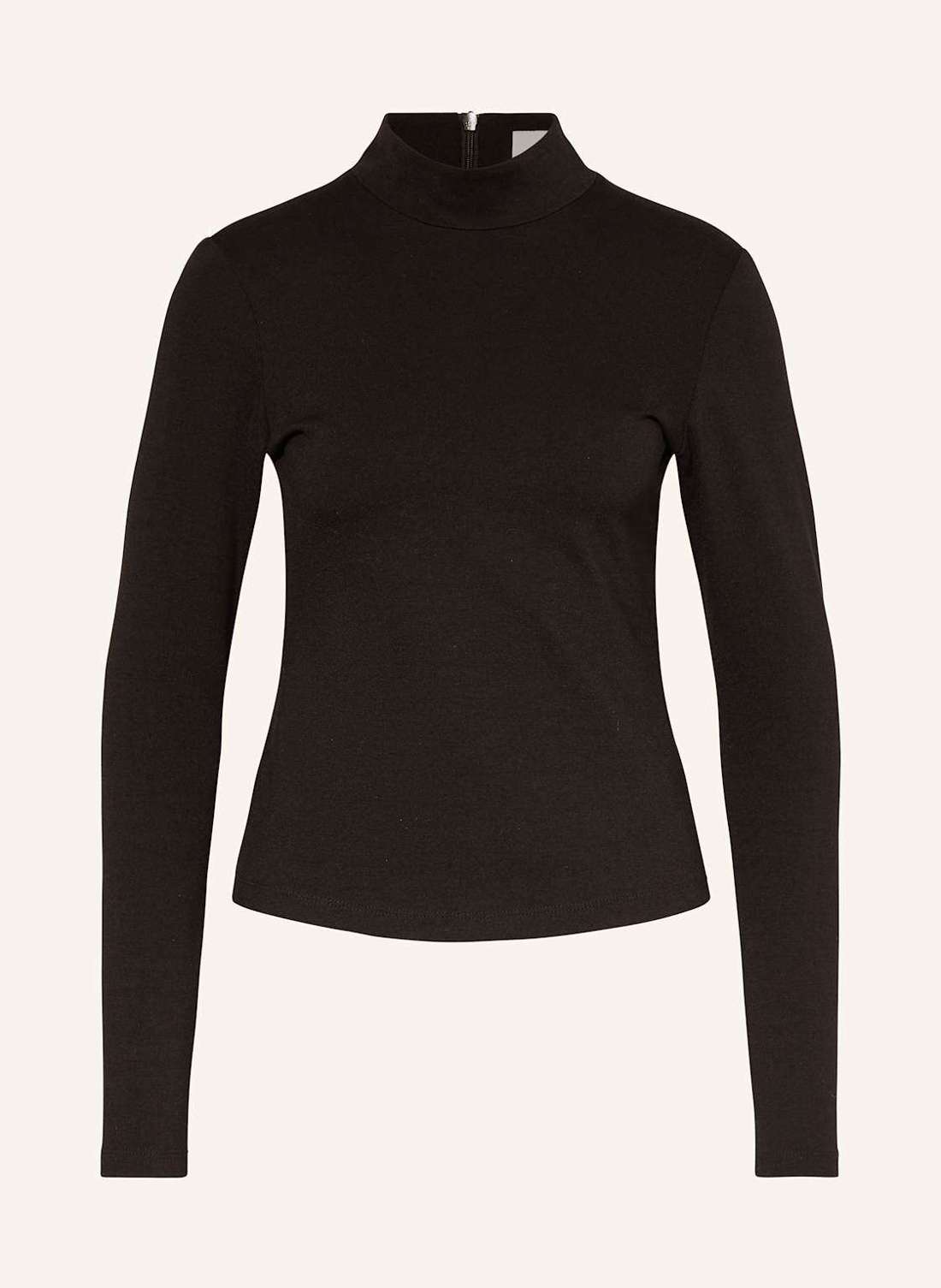 Длинный рукав с вырезом