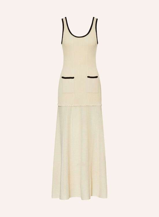 Трикотажное платье
