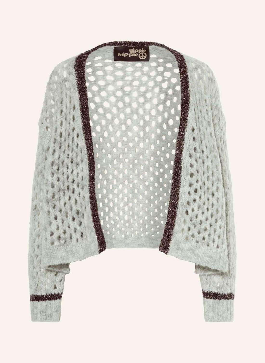 Вязаный чехол из блестящей пряжи.