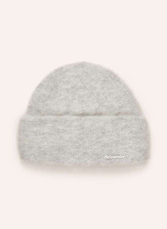 Шапка с альпакой ERICA