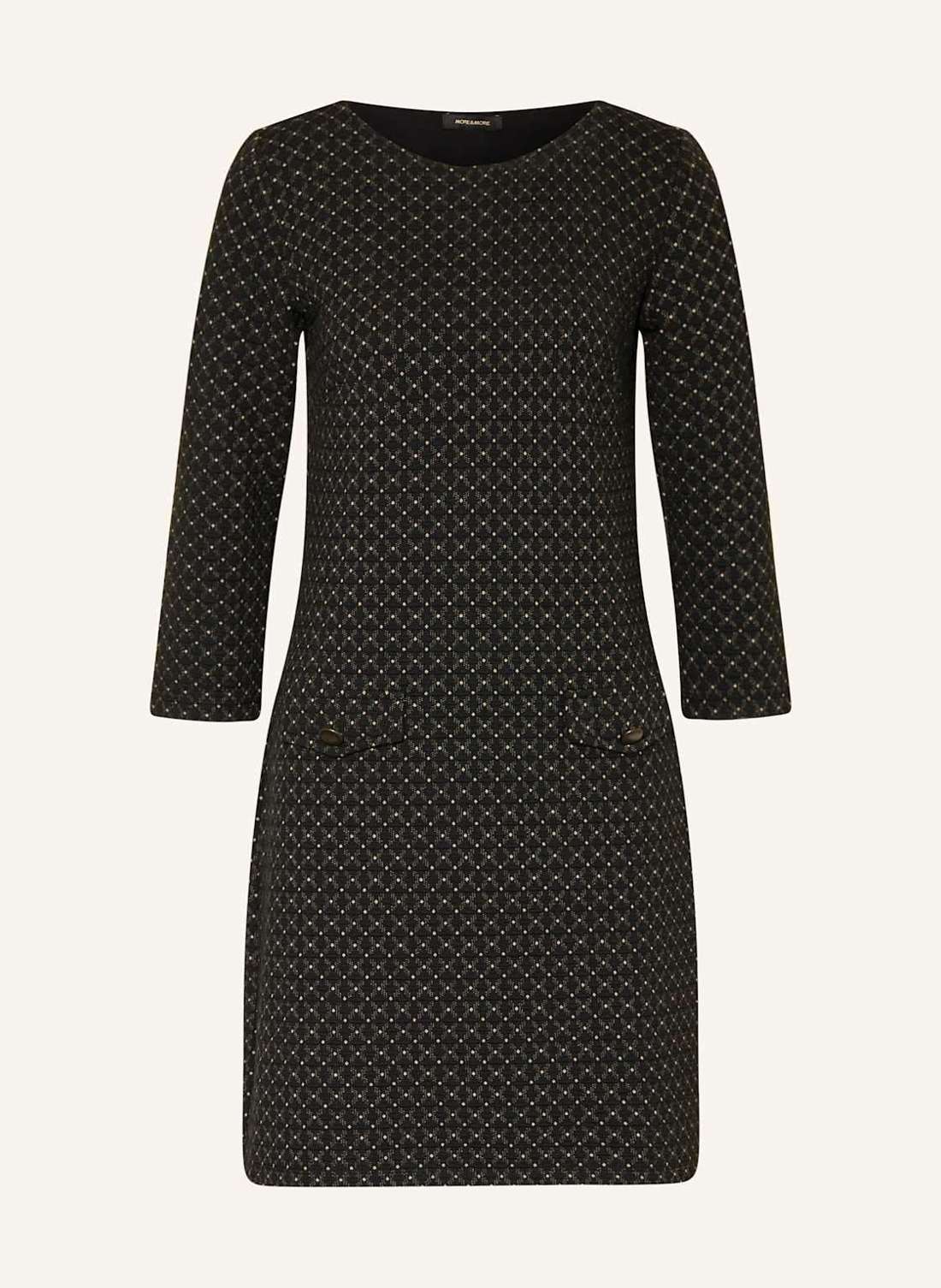 Платье с рукавами 3/4