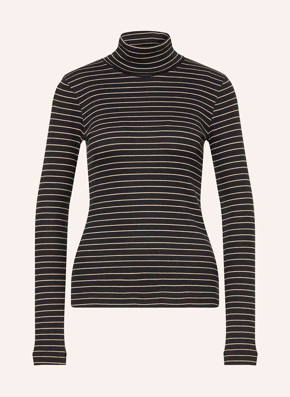 Пуловер с высоким воротником