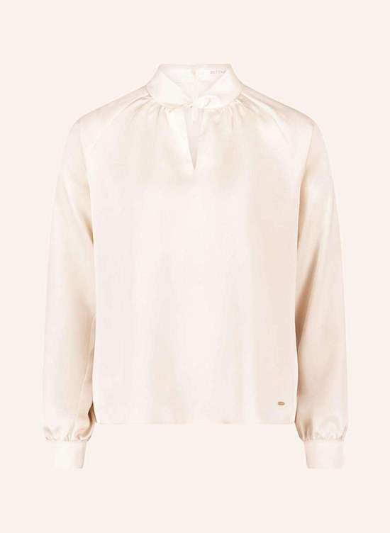 Атласная блузка-рубашка