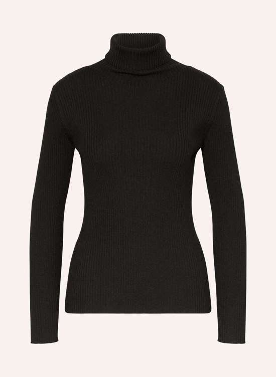 Пуловер с высоким воротником