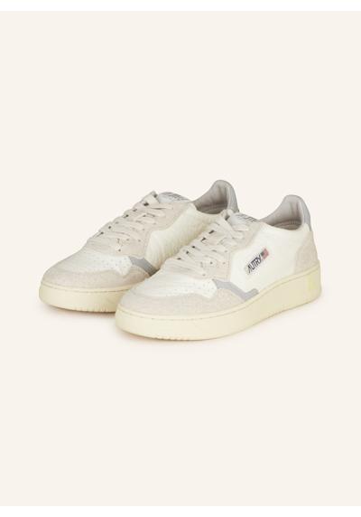 Кроссовки MEDALIST LOW TEXTURE SUEDE
