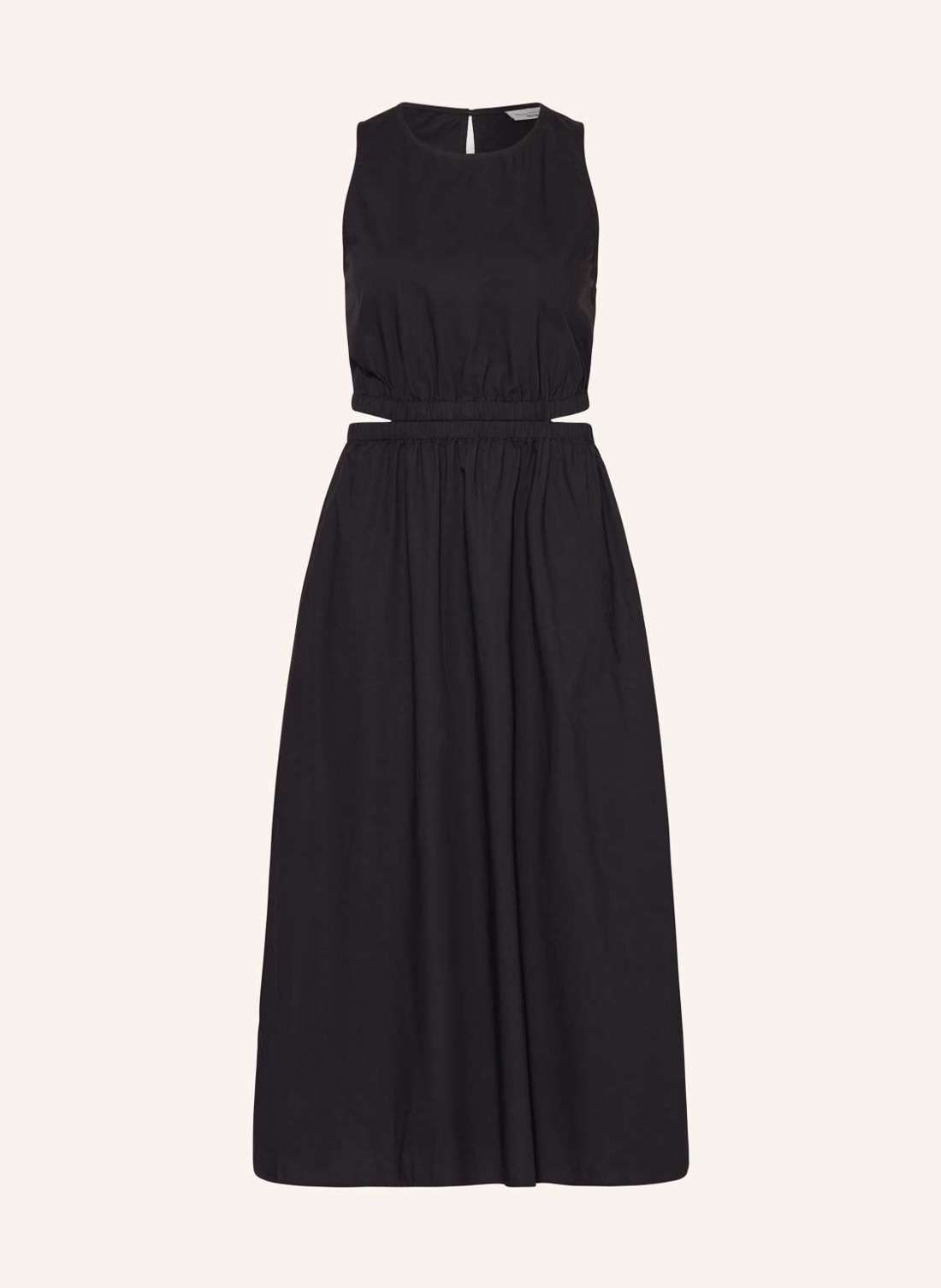 Платье с вырезами