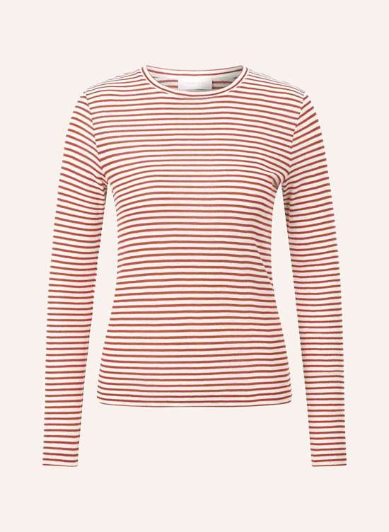 Лонгслив из блестящей пряжи