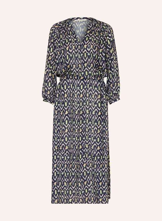 Платье из шелка