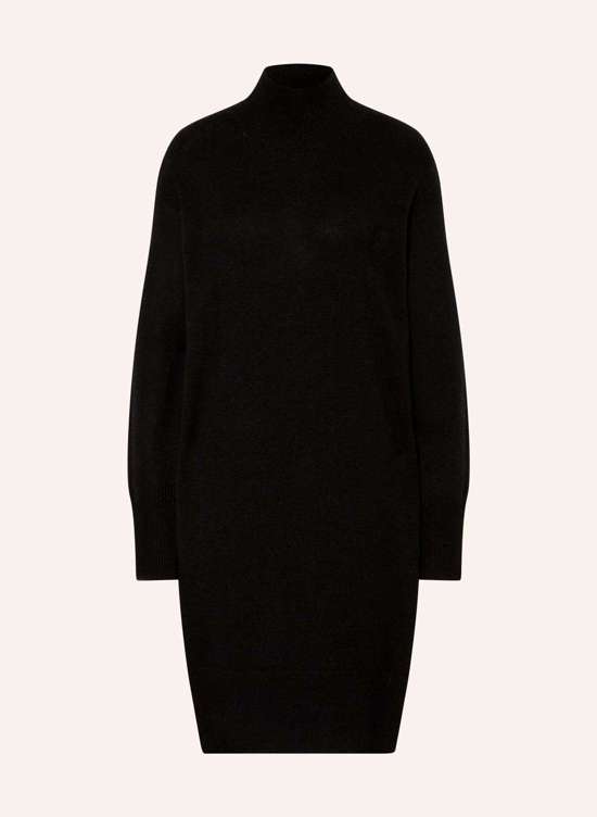 Трикотажное платье