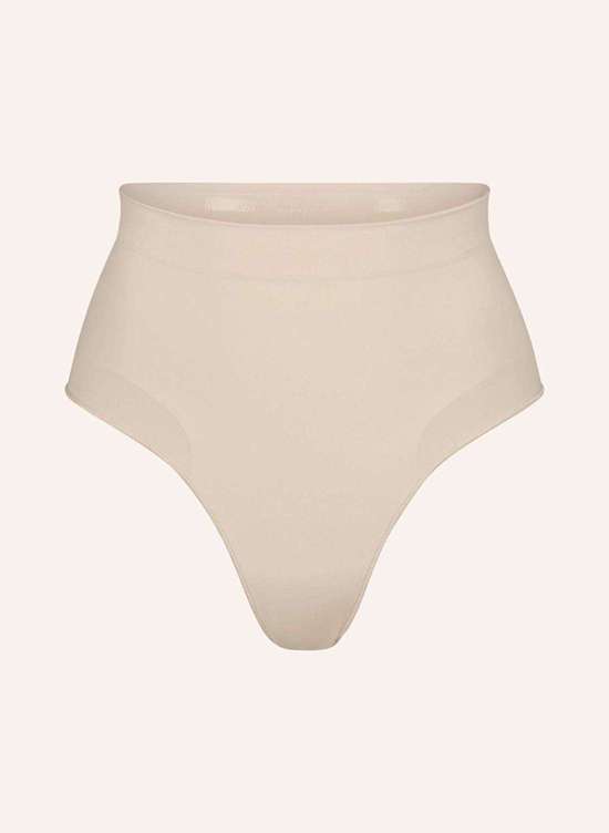 Формирующие трусы SEAMLESS SCULPT