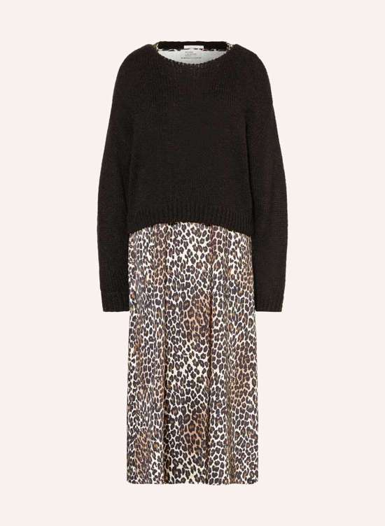 Комплект: свитер и атласное платье.