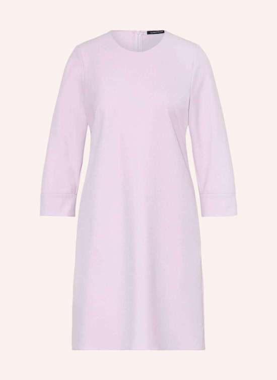 Платье с рукавами 3/4