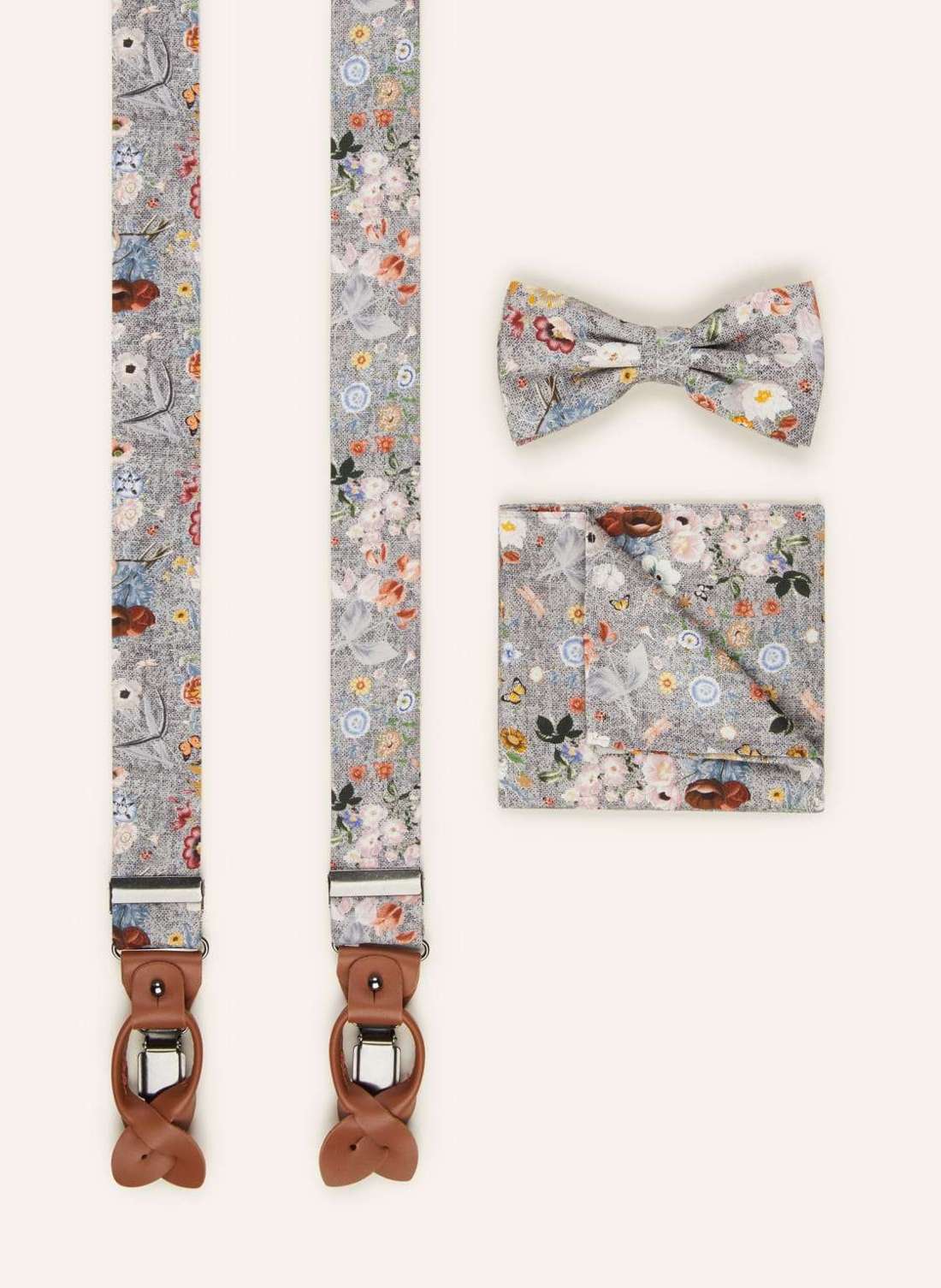 Комплект: подтяжки, галстук-бабочка и нагрудный платок